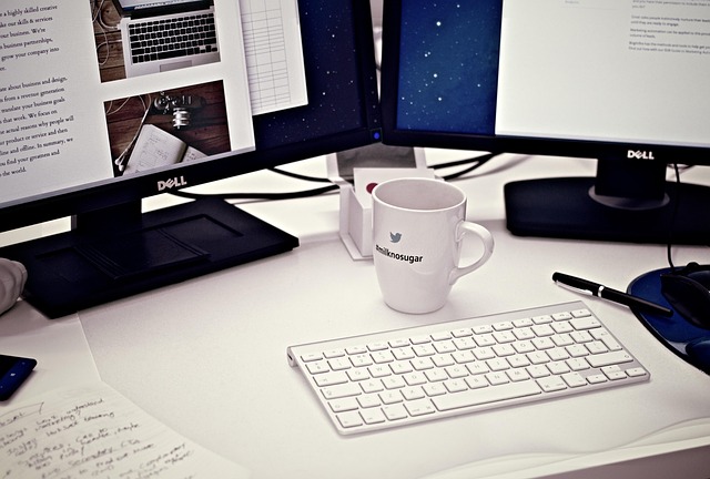 1773293488209862.jpg workstation-405768_640.jpg