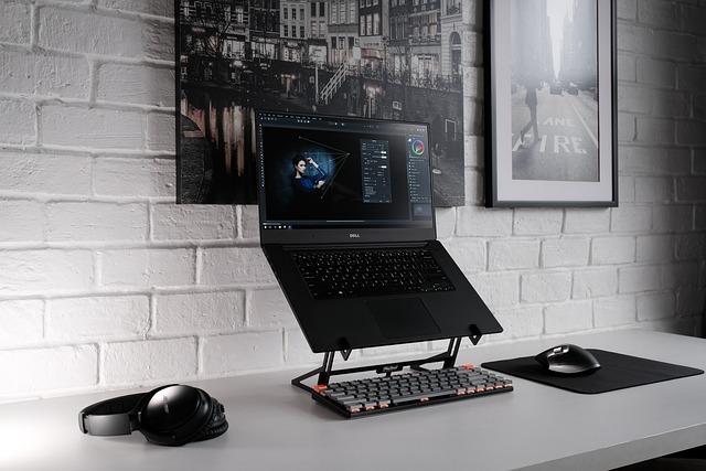 1774334714982684.jpg laptop-6332543_640.jpg